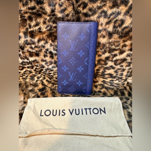 Taigarama Brazza Wallet in Navy Blue - Picture 2 of 7